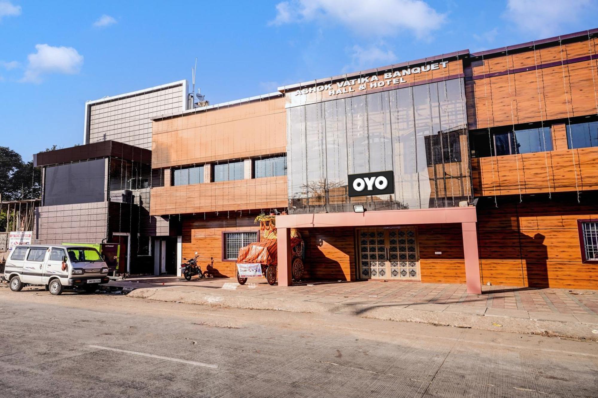 Oyo Flagship Hotel Ashok Vatika Banquet Hall Ranchi Exterior photo